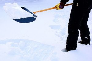 csm_BILD_FÜR_PI_Schnee_schippen_2023_3e95e00666
